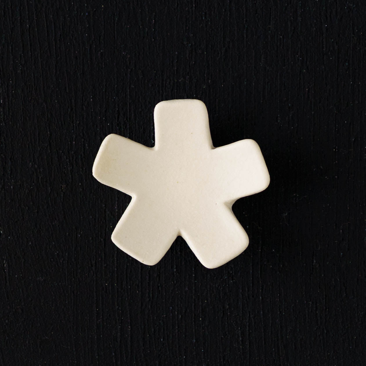 Flower chopstick rest Tulip white｜Michi Tsujimoto