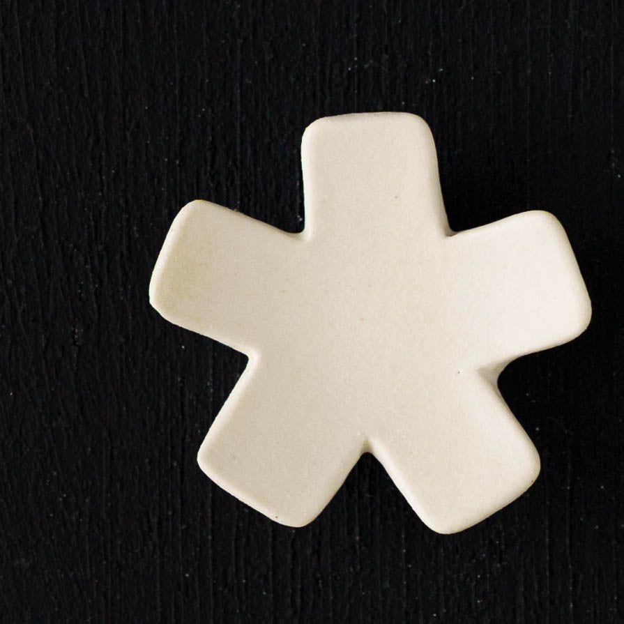 Flower chopstick rest Tulip white｜Michi Tsujimoto