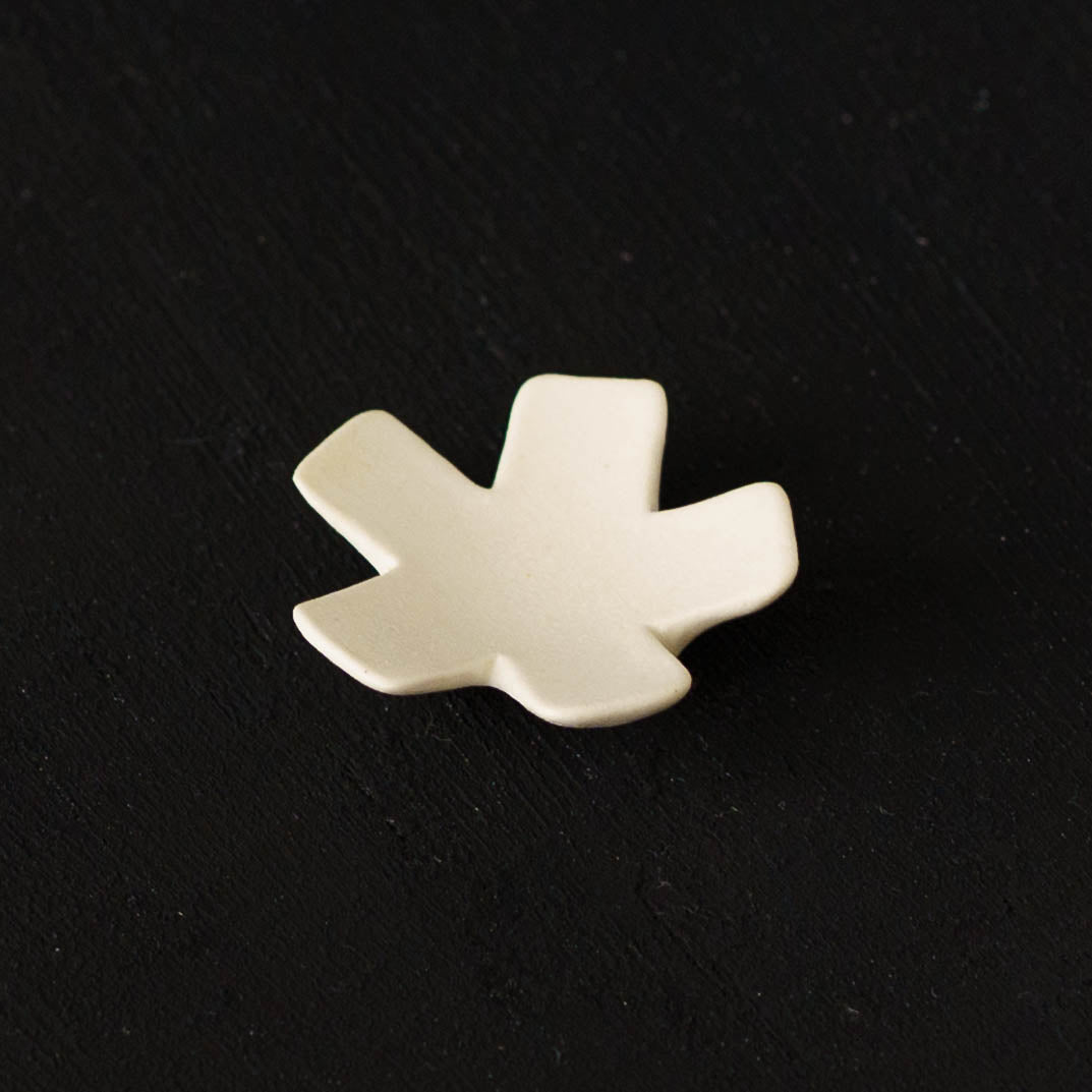 Flower chopstick rest Tulip white｜Michi Tsujimoto