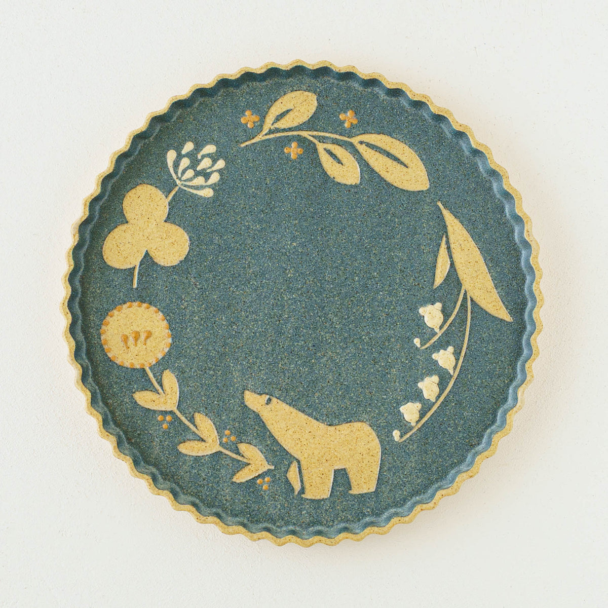 Round Plate rabbit | Aki Ota