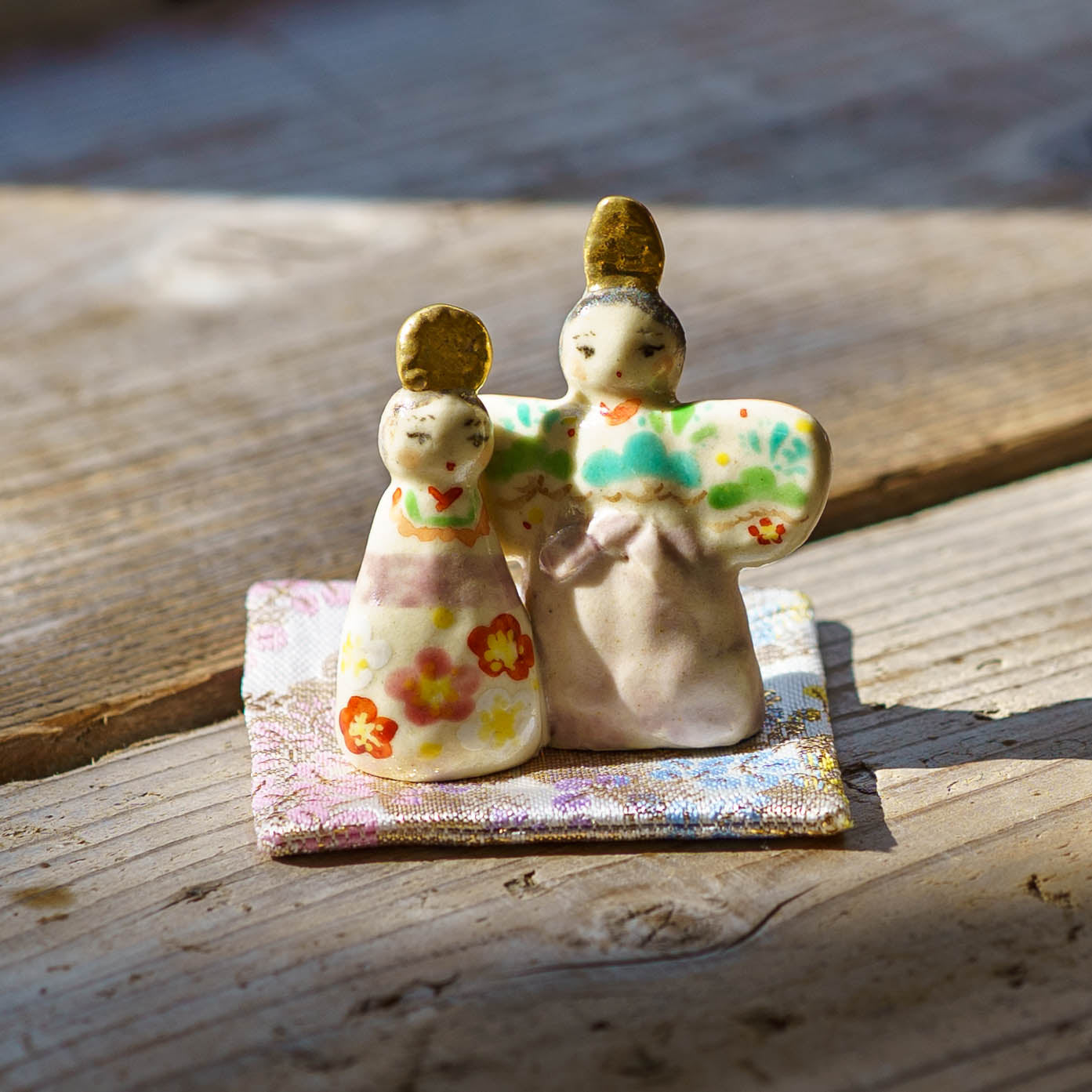 Auspicious Standing Dolls (with mat) | Hahamiya