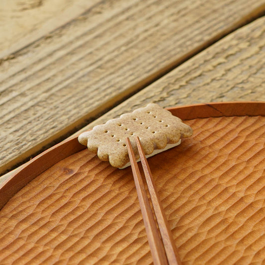 Flower chopstick rest Tulip white｜Michi Tsujimoto
