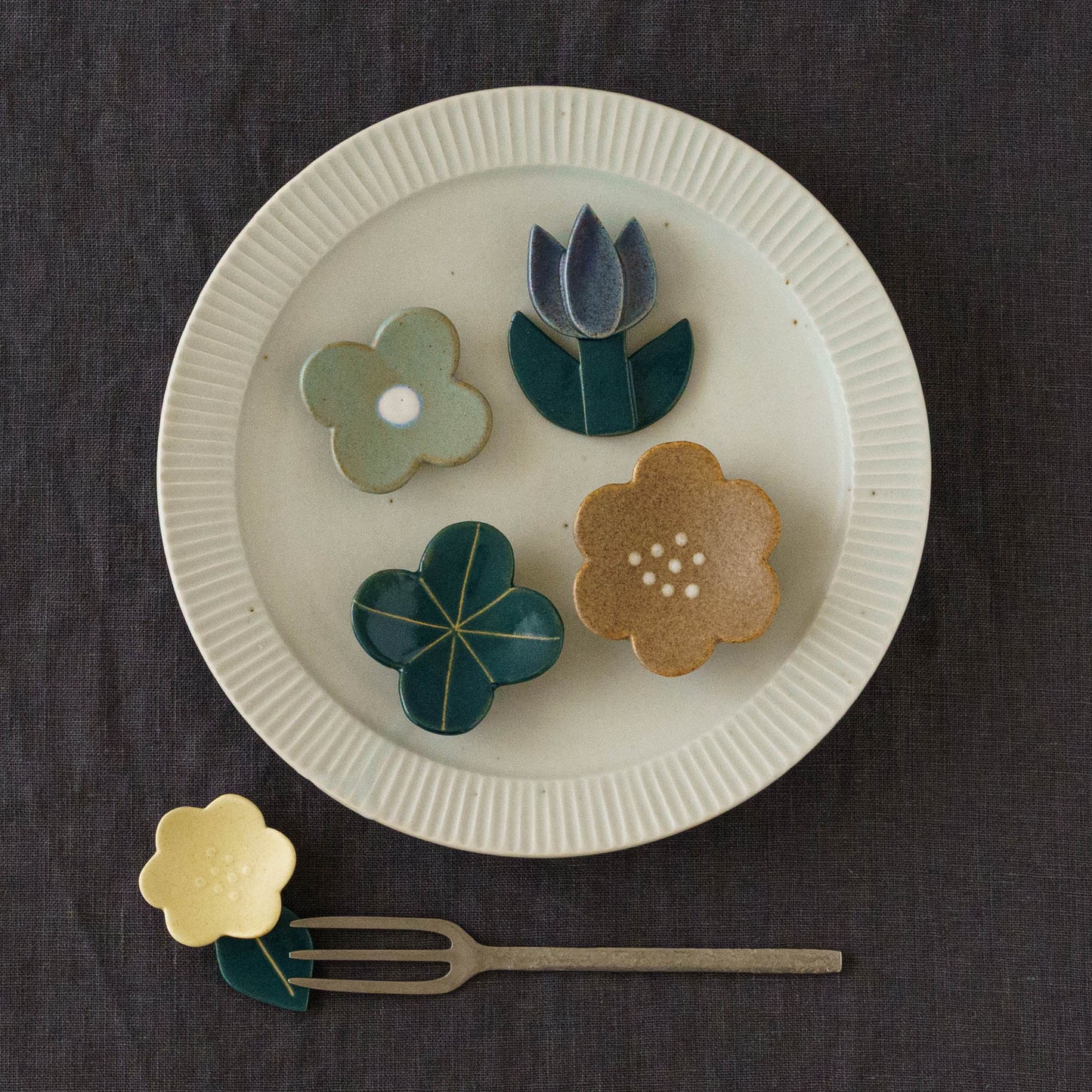 花箸置き　イエロー　葉っぱ1枚｜辻本路