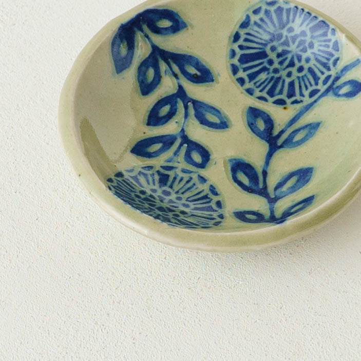 陶芸作家 松崎麗 豆皿 小 呉須｜作家もののうつわ通販 四季折折 – 四季