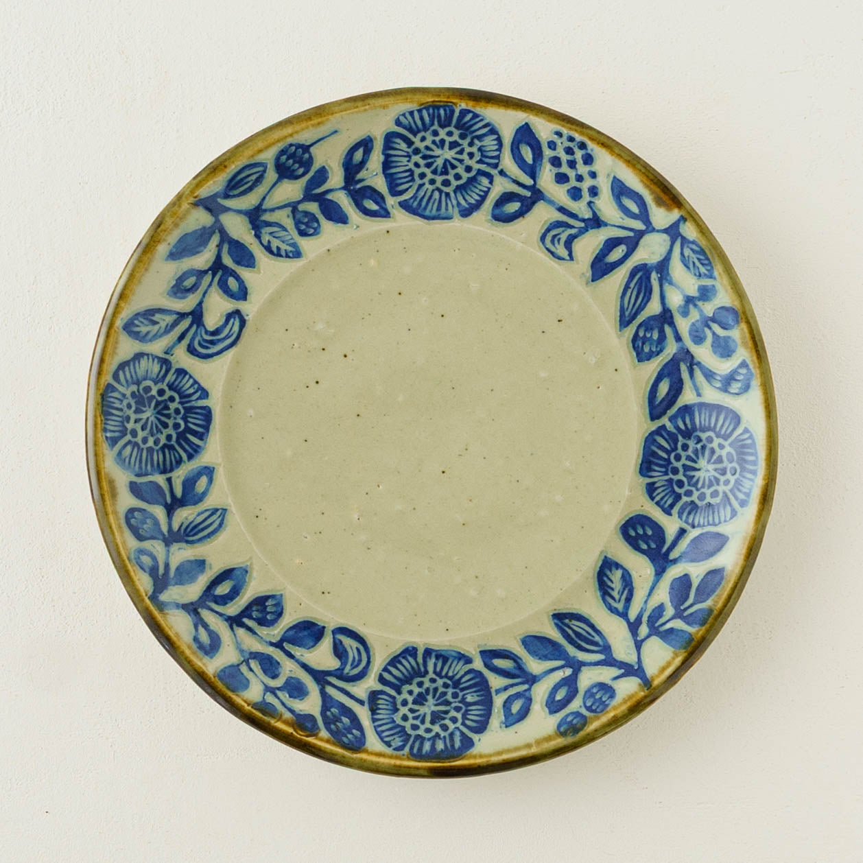 丸皿　7寸　呉須｜松崎麗