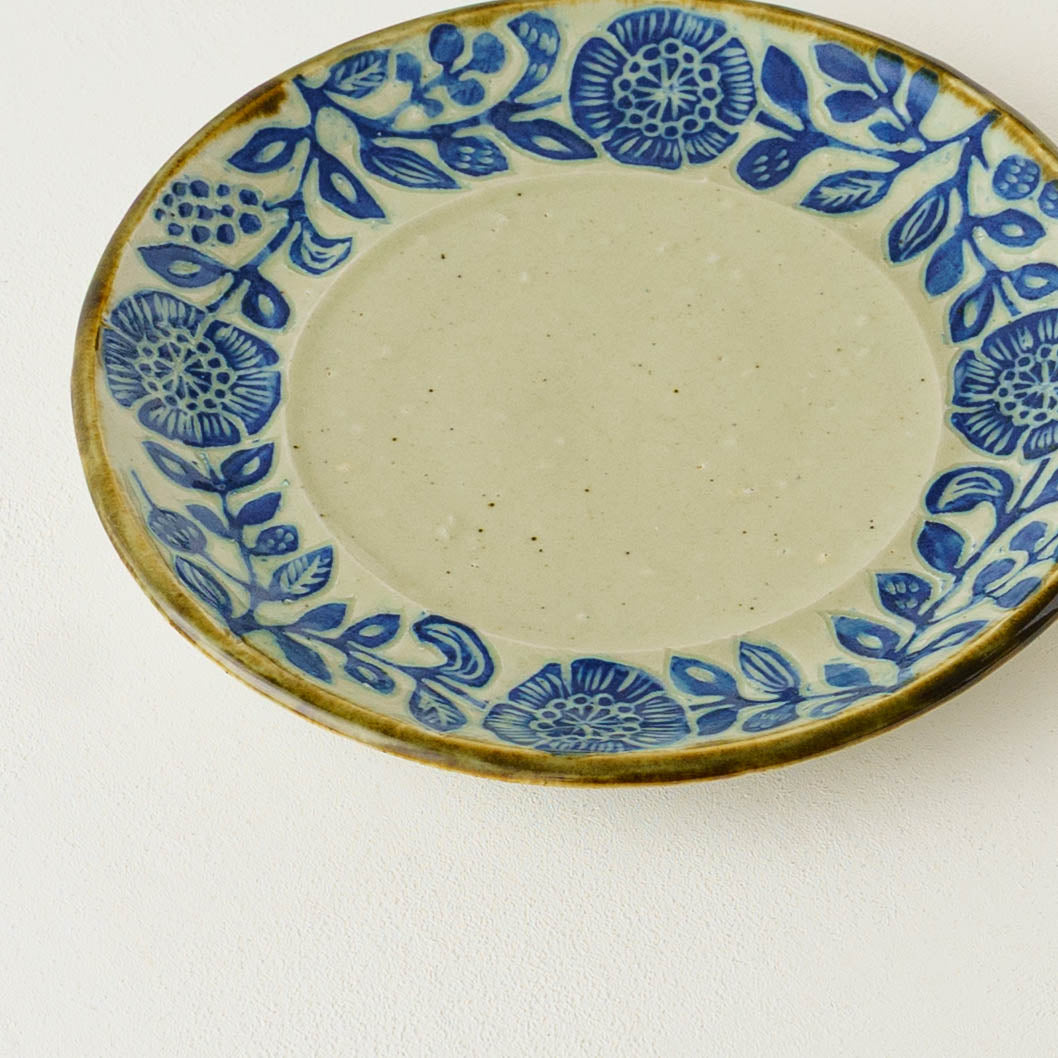 丸皿　7寸　呉須｜松崎麗