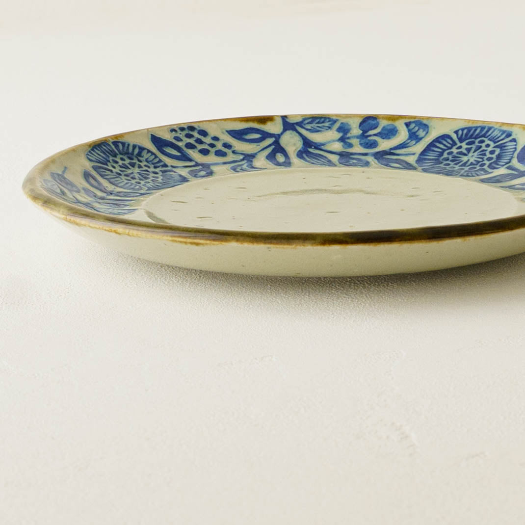 丸皿　7寸　呉須｜松崎麗