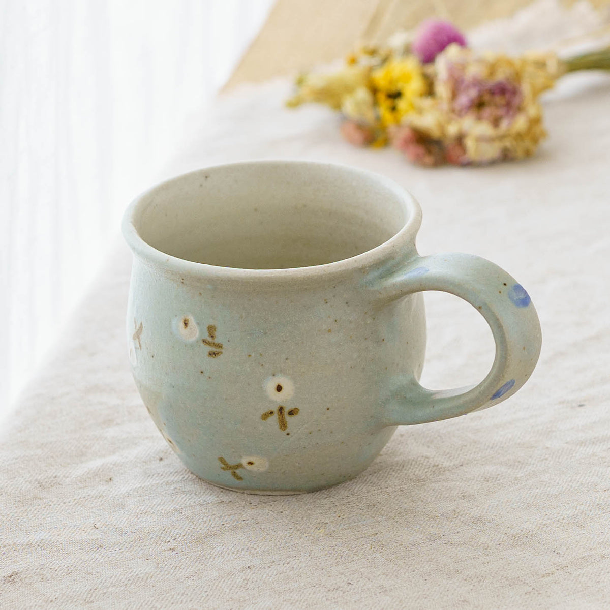 Mug flowers | Haruko Harada