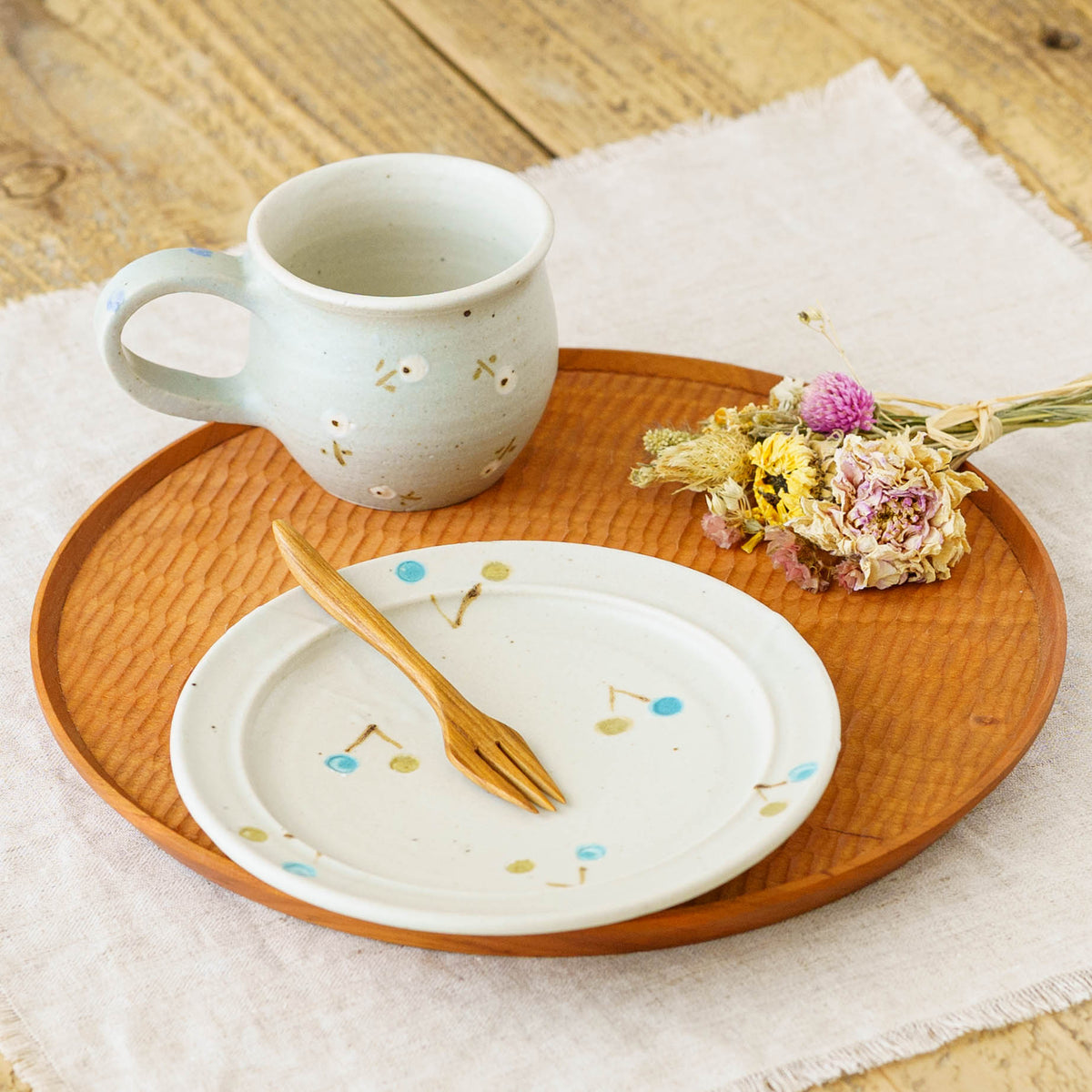 Mug flowers | Haruko Harada