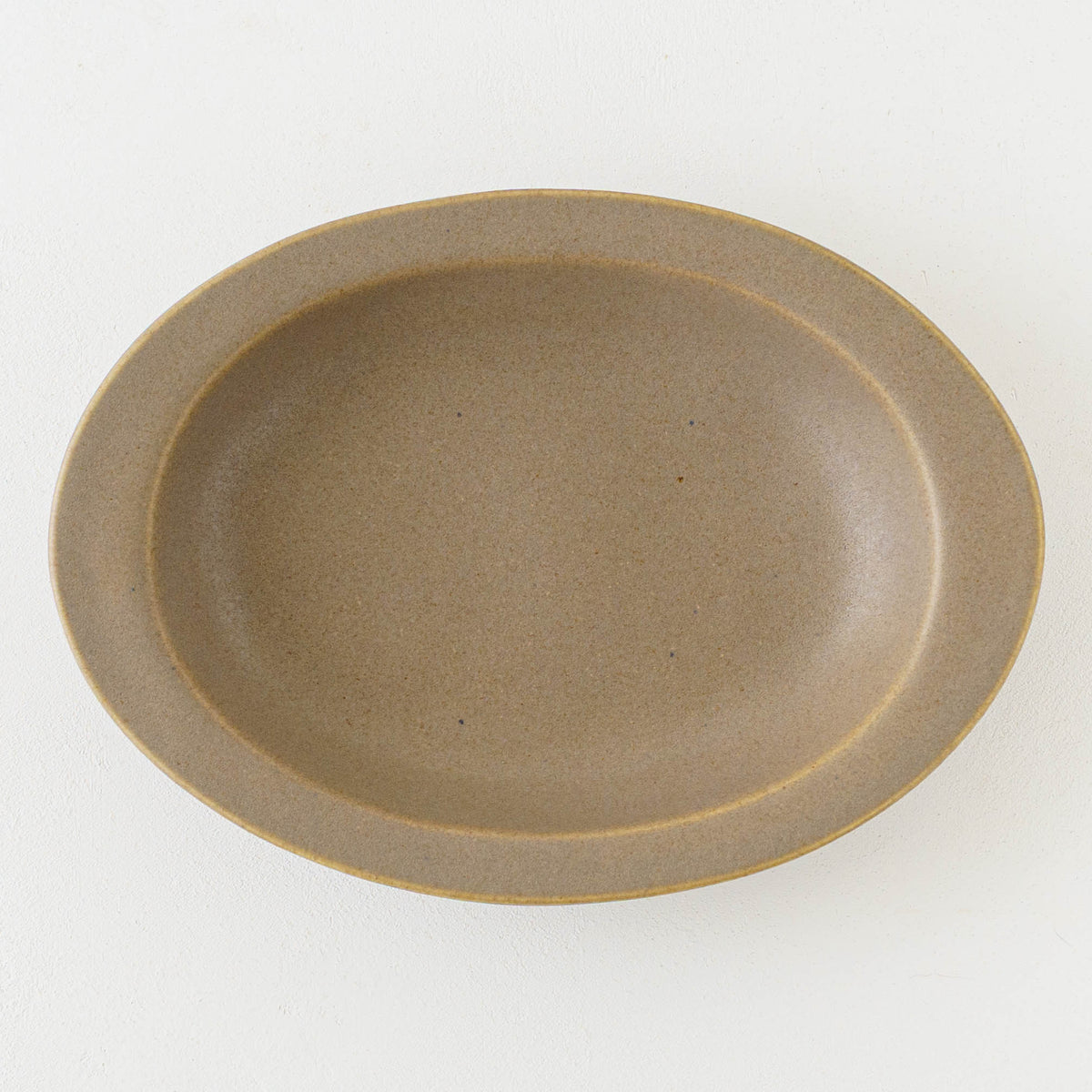 Oval Deep Plate L Brown | Mami Furukawa