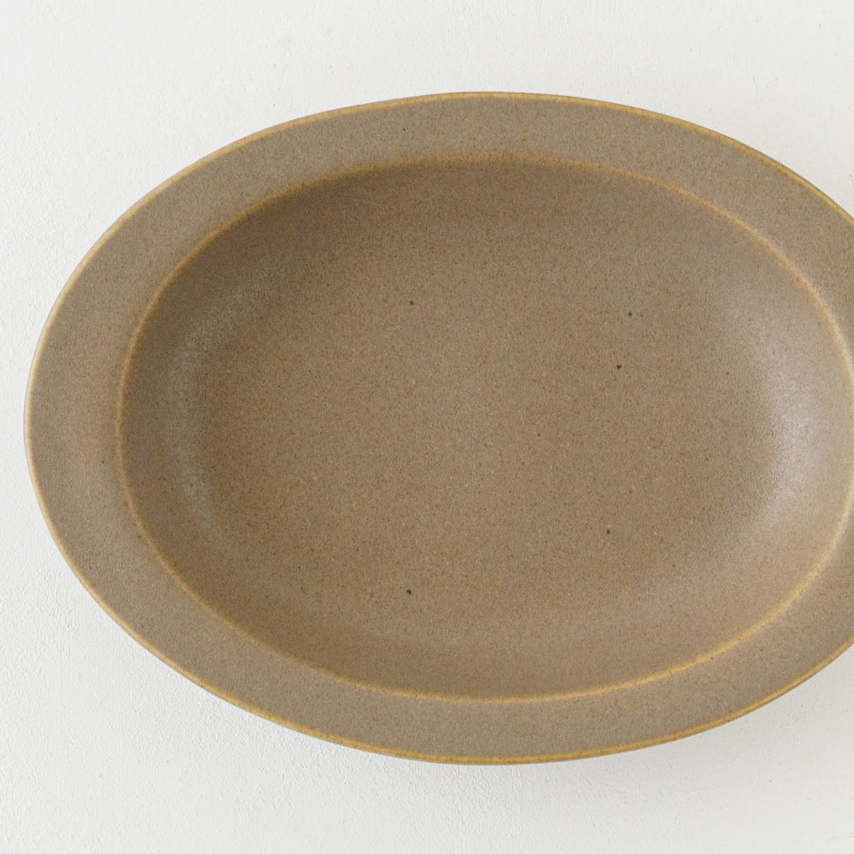 Oval Deep Plate L Brown | Mami Furukawa