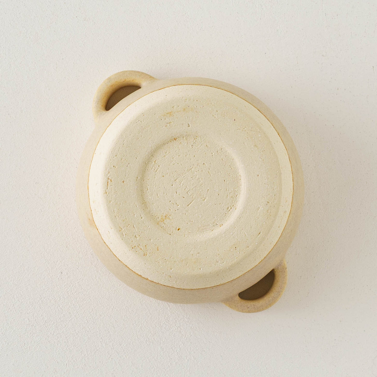 Heat-resistant bowl with handles ivory | Mami Furukawa