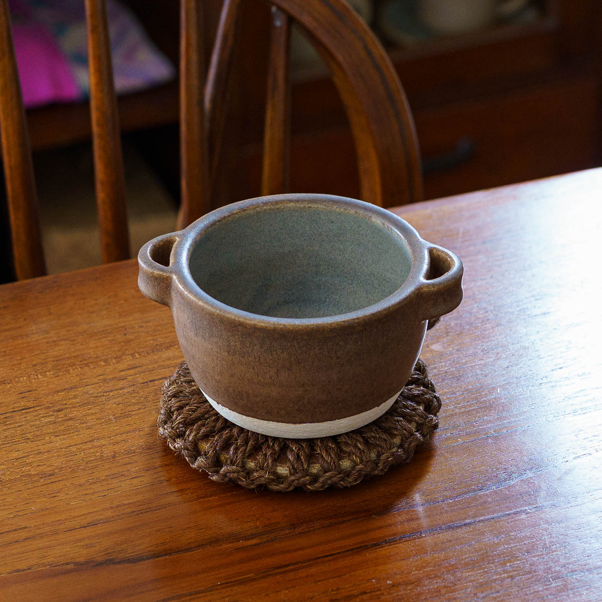 Heat-resistant bowl with handles brown | Mami Furukawa