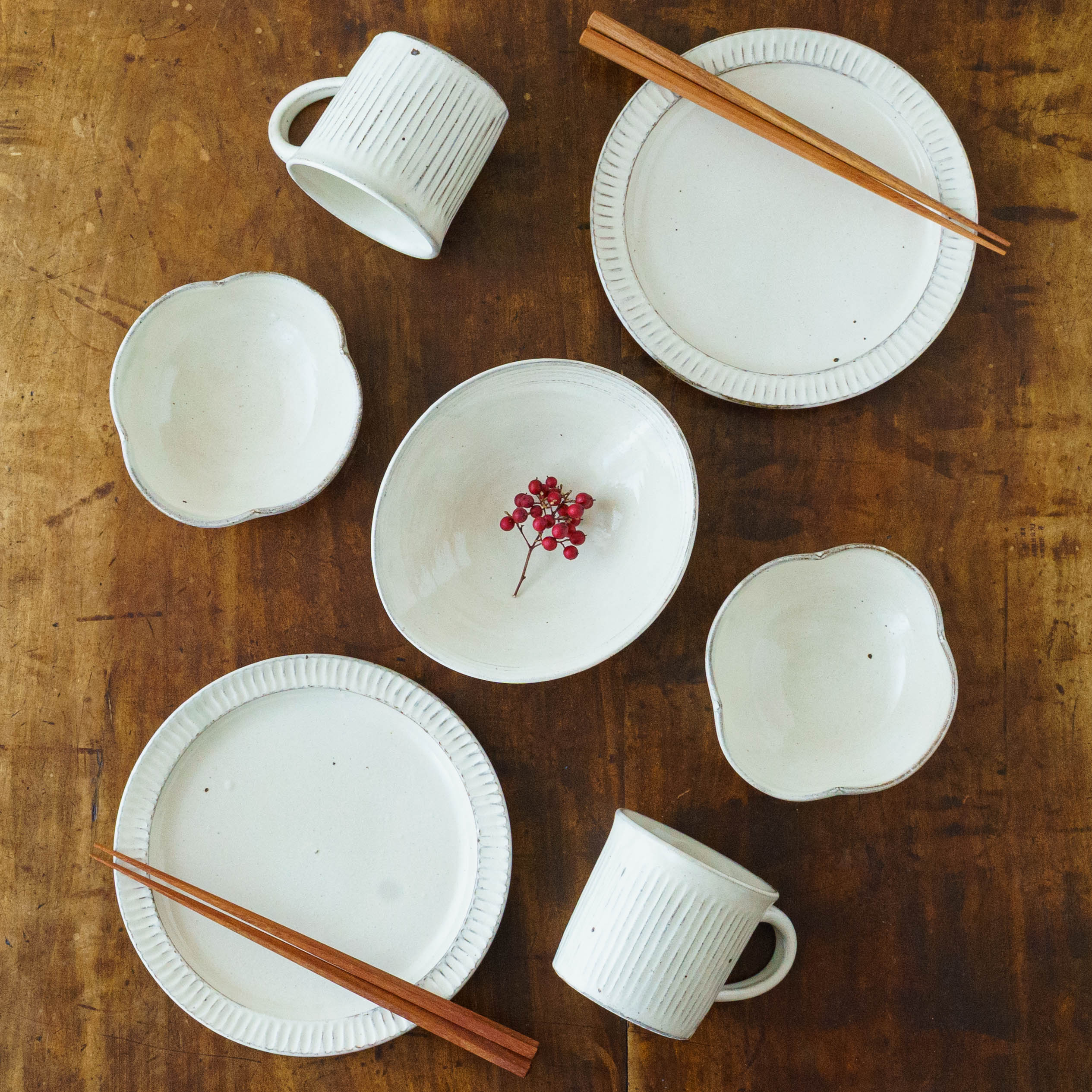 唐津焼♡粉引きたわみ鉢 陶芸作家 戸津圭一郎 粉引たわみ鉢｜窯元、作家もののうつわと暮らしの