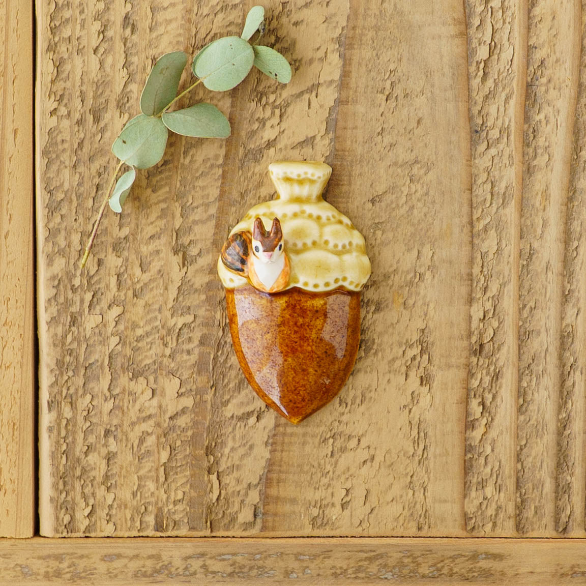 Squirrel acorn chopstick rest | Sugar Poppo