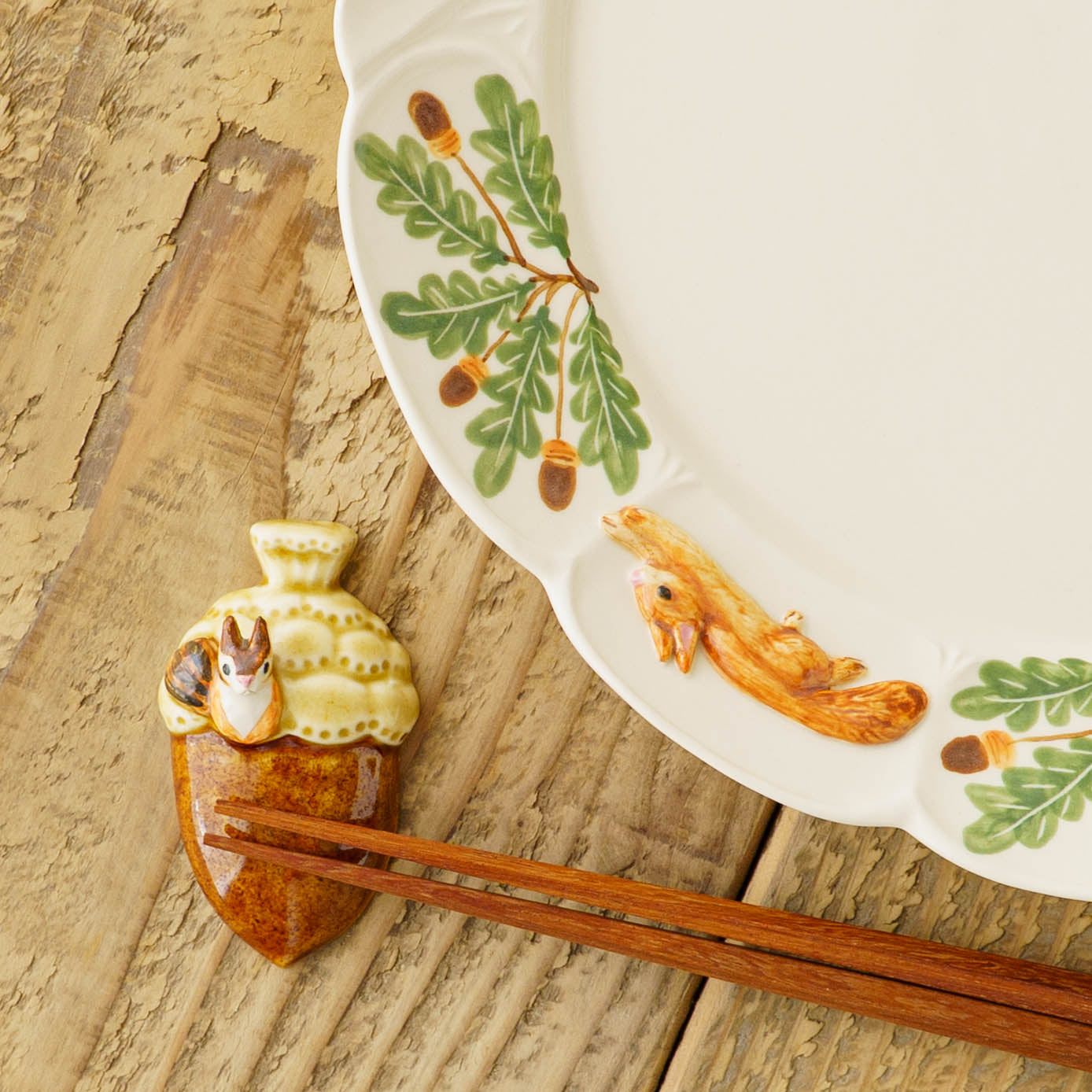 Squirrel acorn chopstick rest | Sugar Poppo