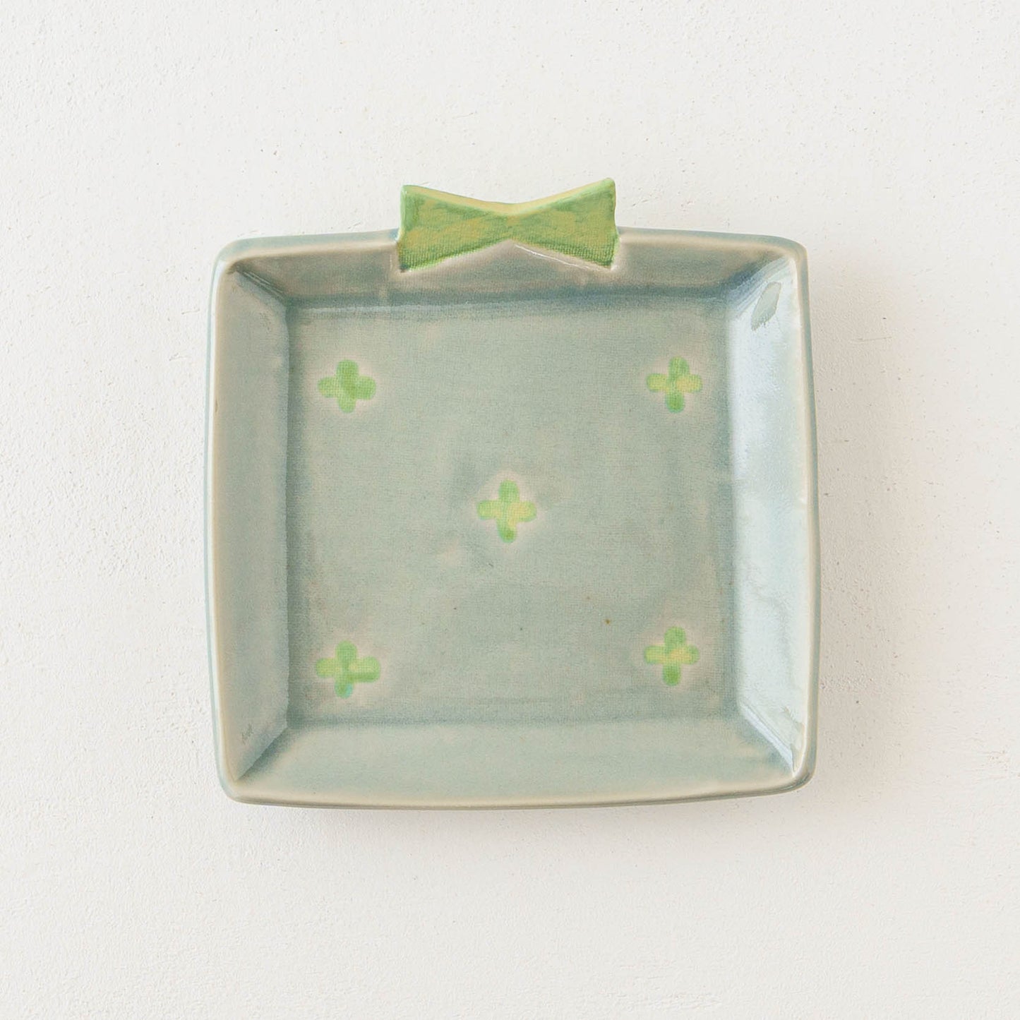 プレゼントのお皿　薄雨 x 黄緑花｜アトリエ モノラー