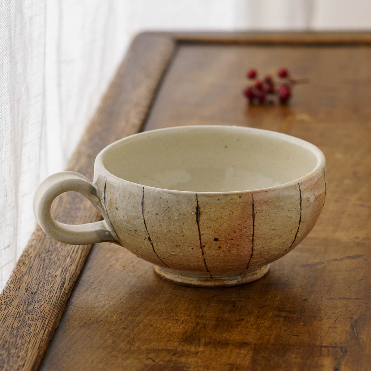 Vertical Iron-Wire Pattern Handled Round Soup Cup | Futani Pottery