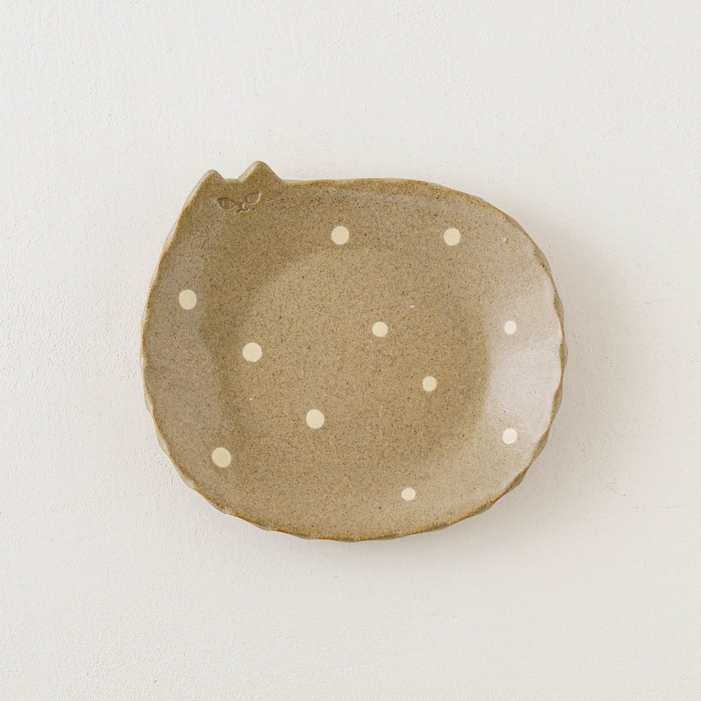 ねこさん皿　グレー x ドット　小｜アトリエ モノラー