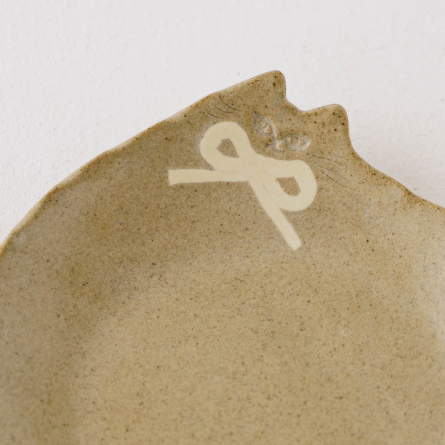 Cat plate  S  ribbon | Atelier Monora