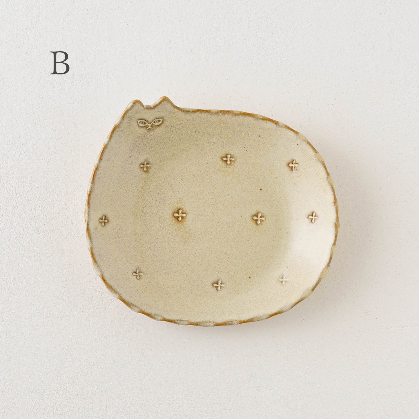 ねこさん皿　小花　小｜アトリエ モノラー