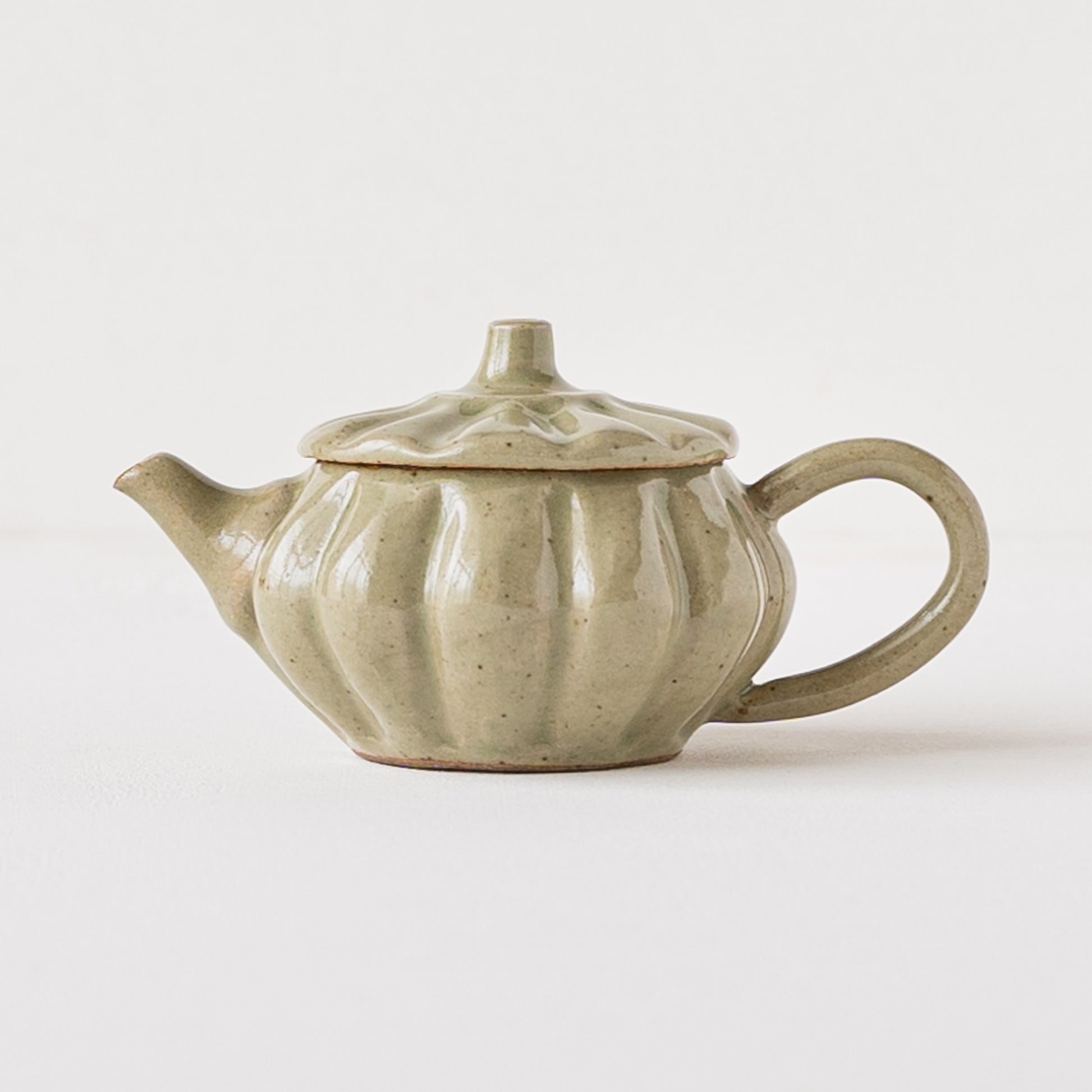 並白釉の色合いが落ち着いていて素敵な笠原良子さんの茶壺