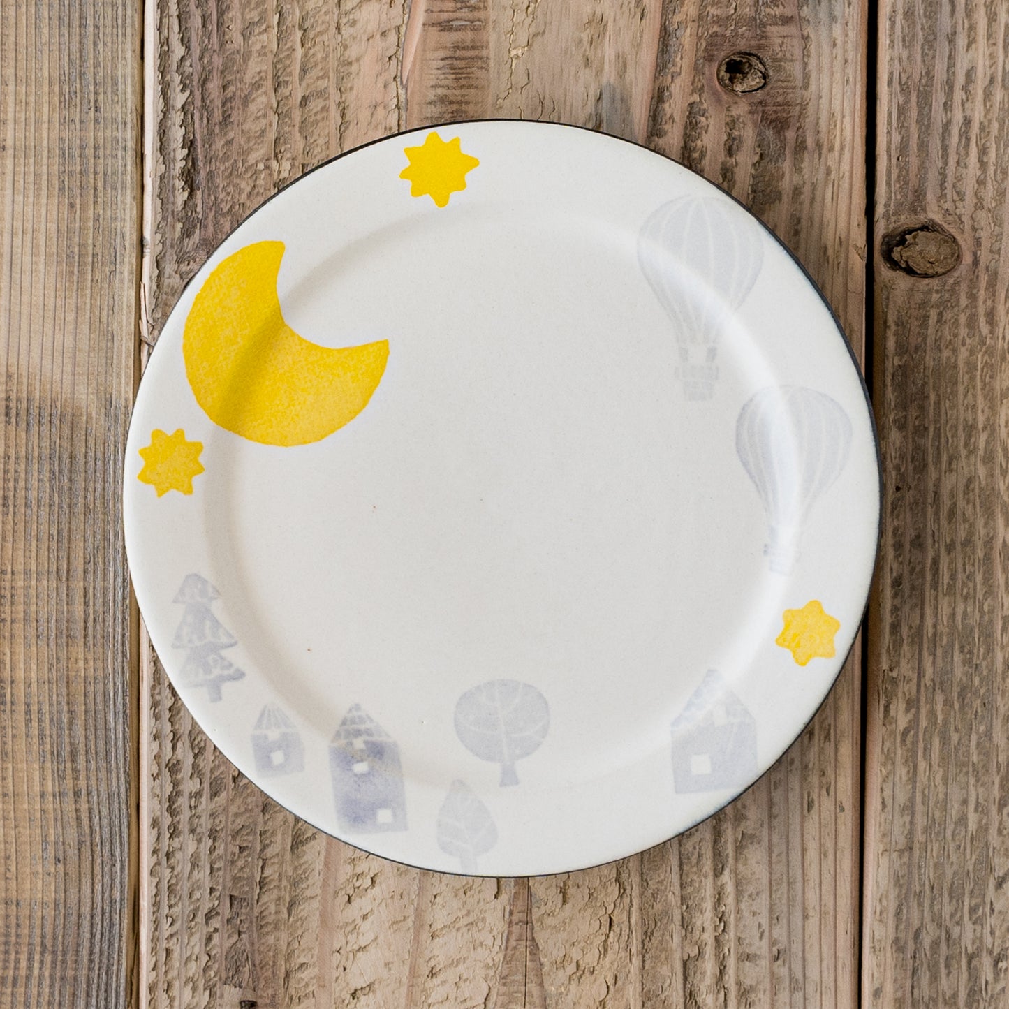 ふんわり優しい月と気球の絵柄にほっこりする安見工房の和紙染めのの6寸リム皿