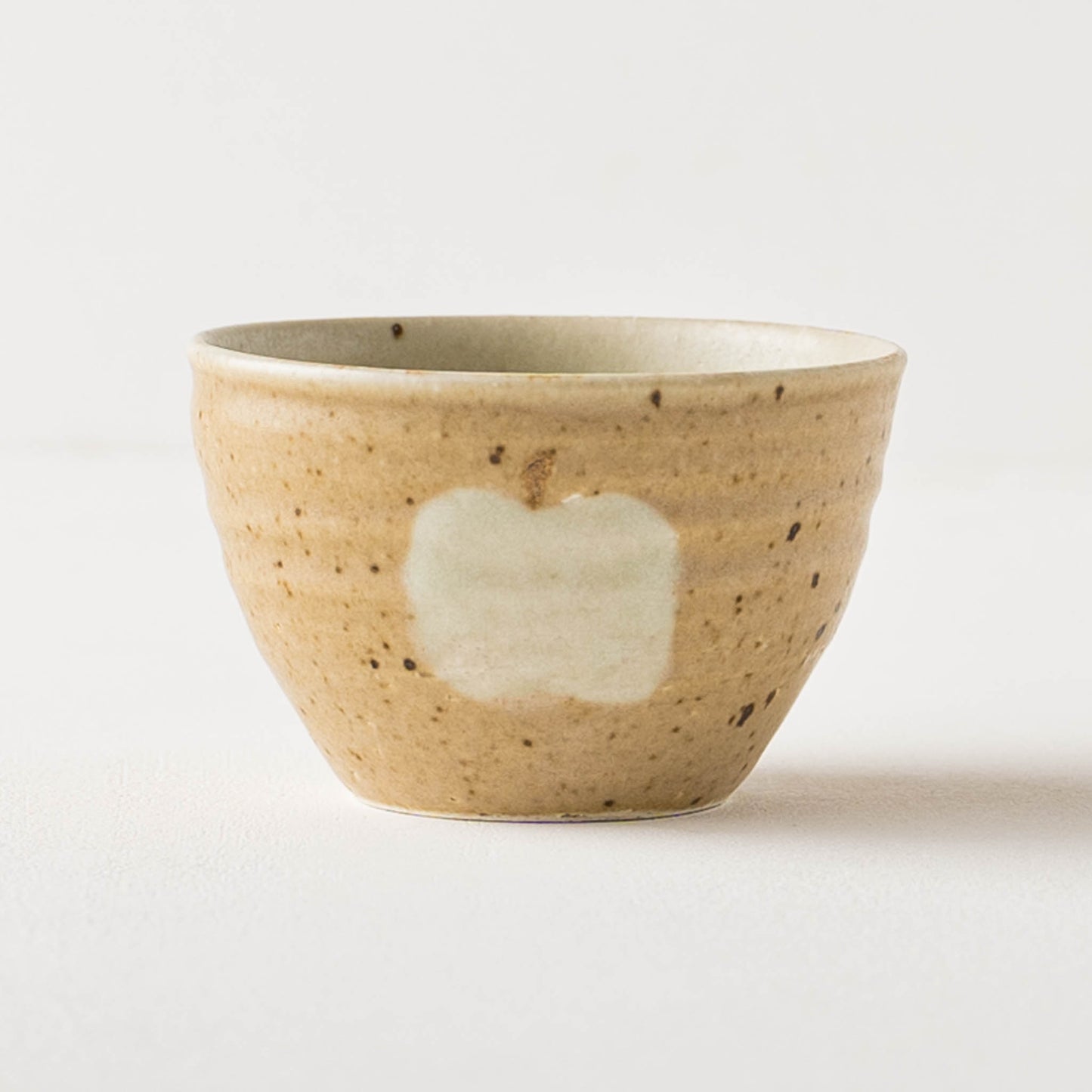 Free cup apple A light brown | Haruko Harada