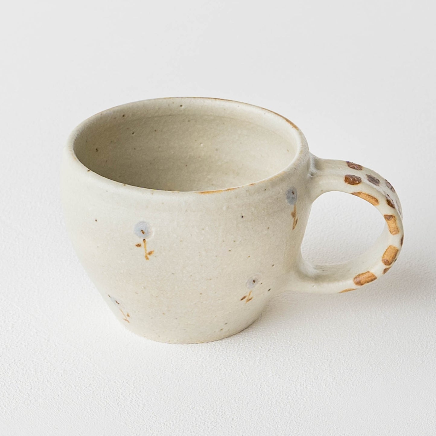 Mug flower E off-white | Haruko Harada