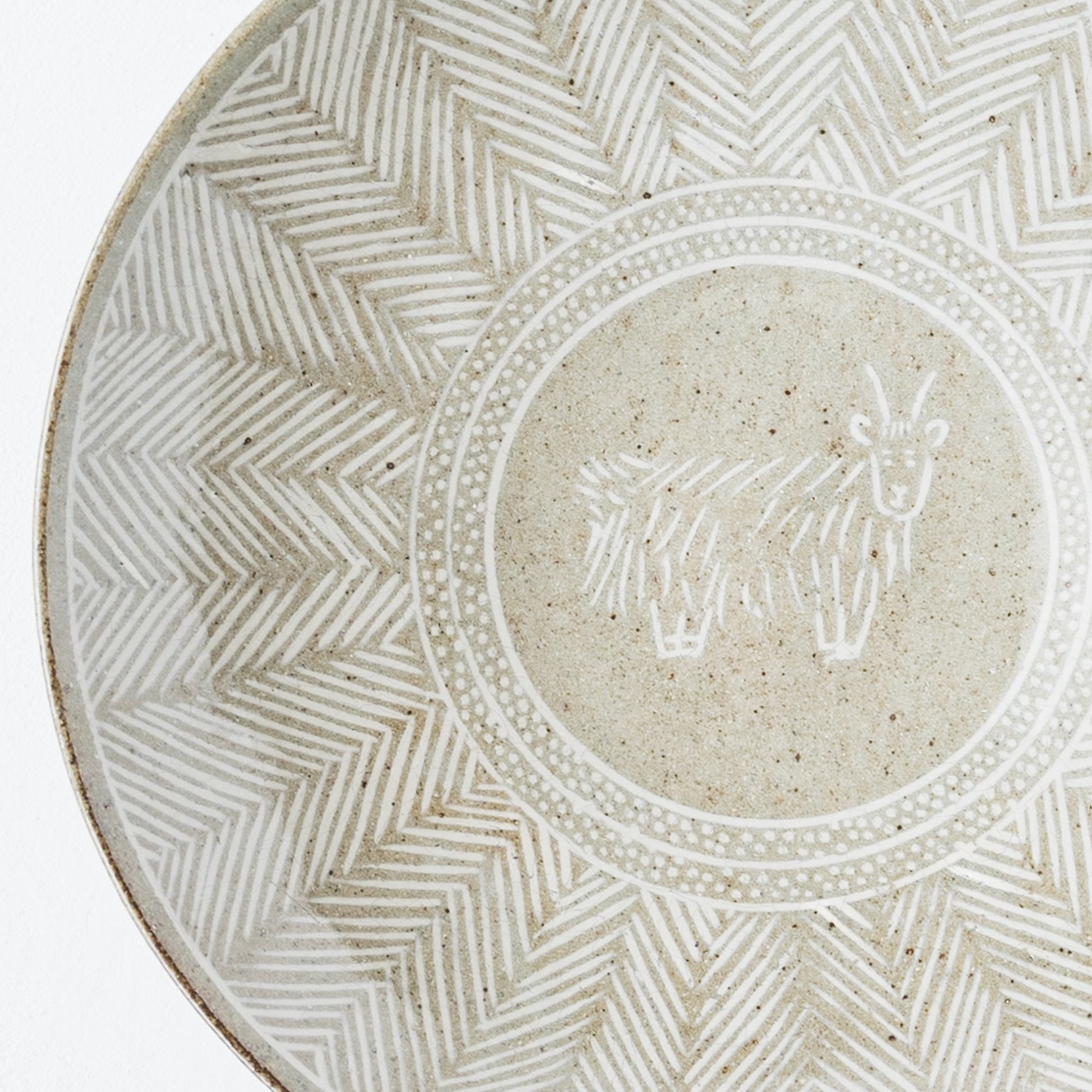 象嵌の風合いが素敵な濵田綾音さんの動物シリーズの7寸中皿
