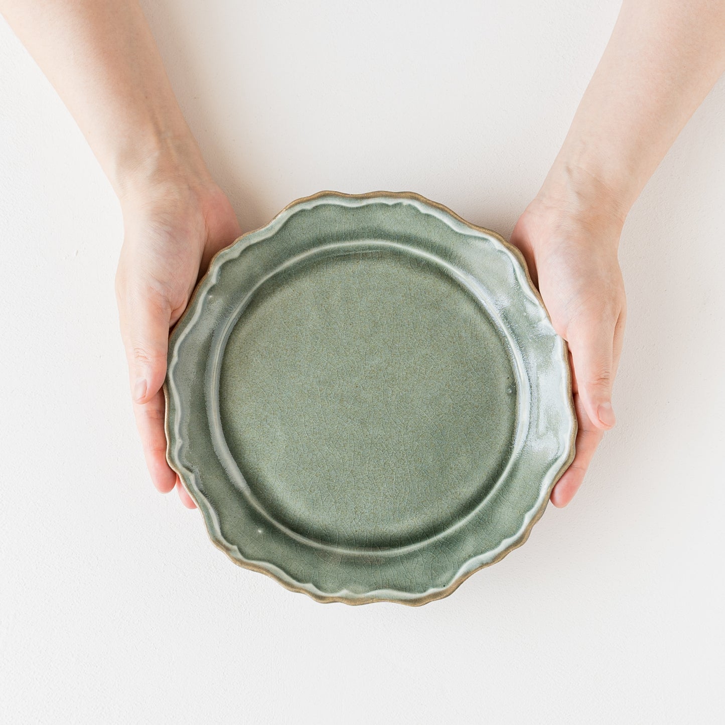 おしゃれで素敵なわかさま陶芸のフリル皿
