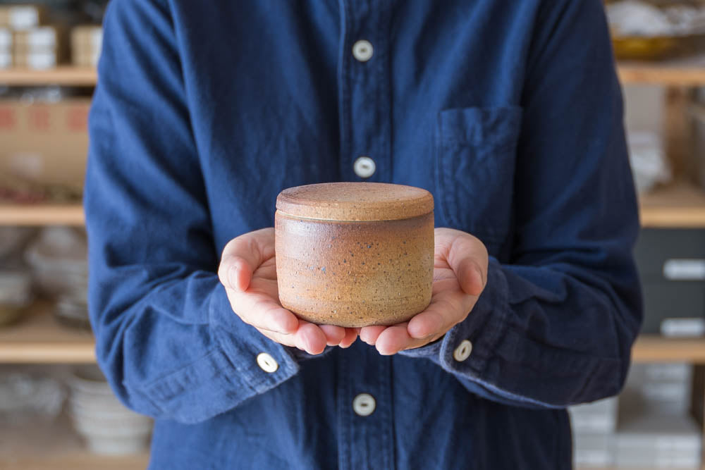 川尻製陶所の筒形素敵な砂糖壷