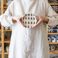 やさしい手触りにほっこり癒される岡村朝子さんのしずく模様の丸皿