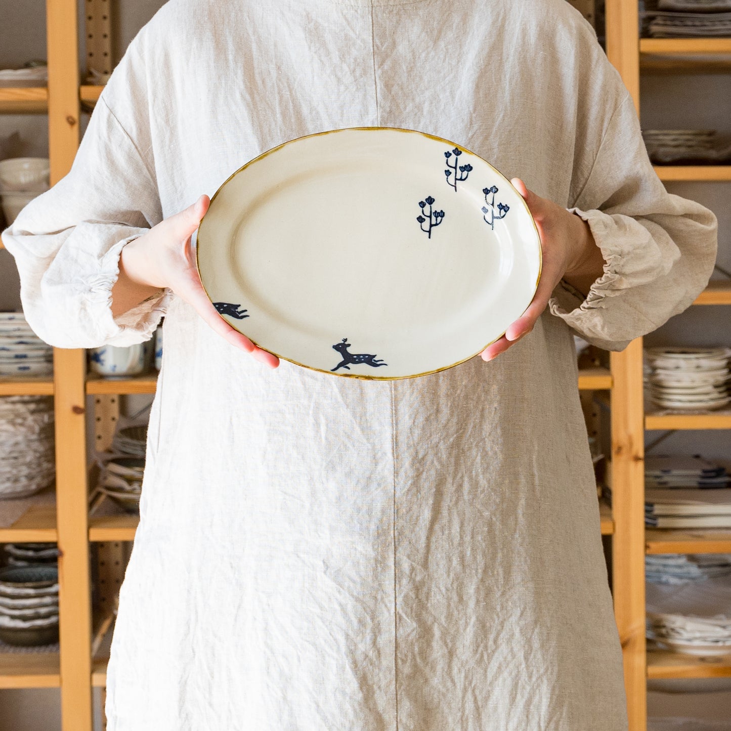 吉村尚子さんの鹿のオーバル皿