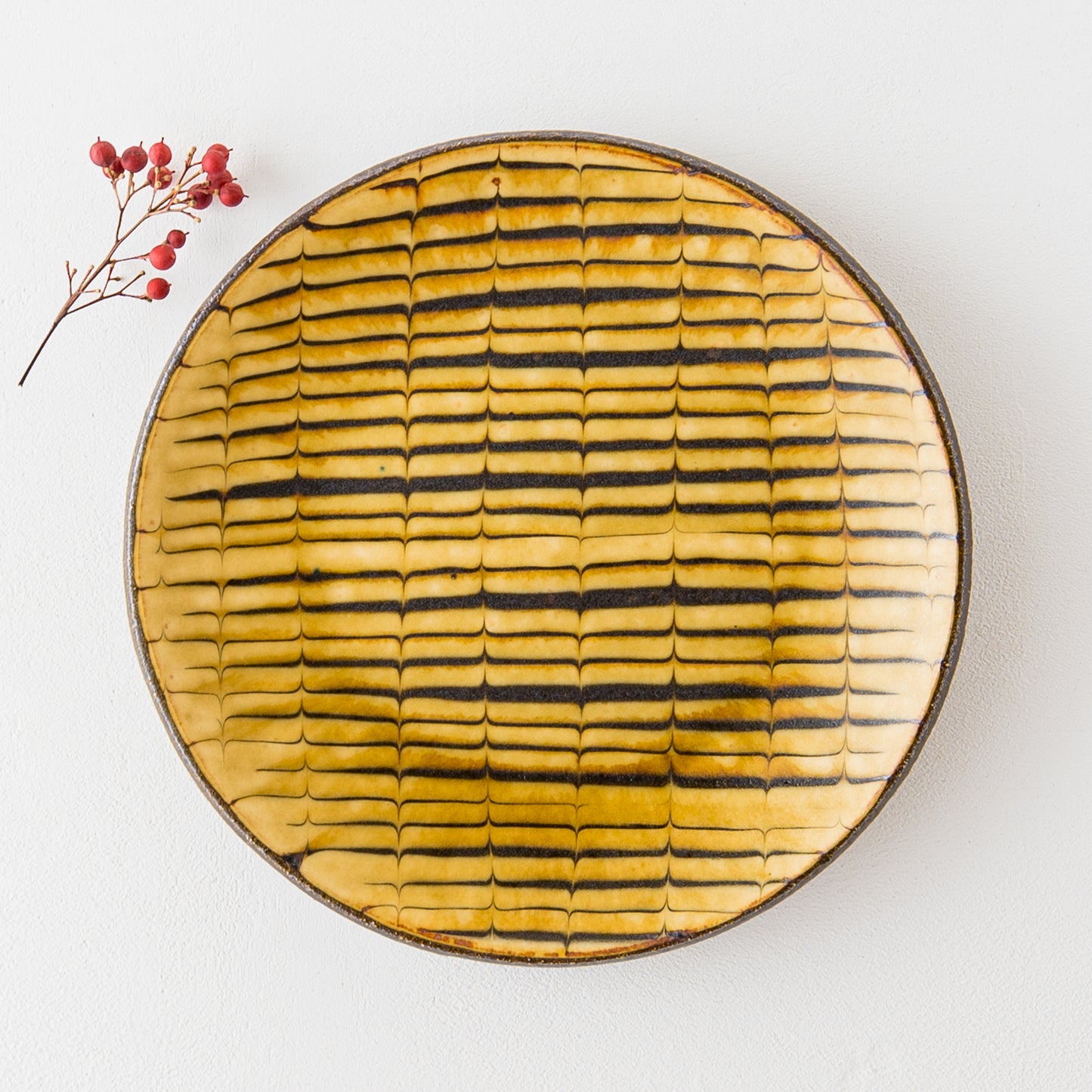 紀窯中川紀夫さんのスリップウェアフェザーコーム7寸丸皿