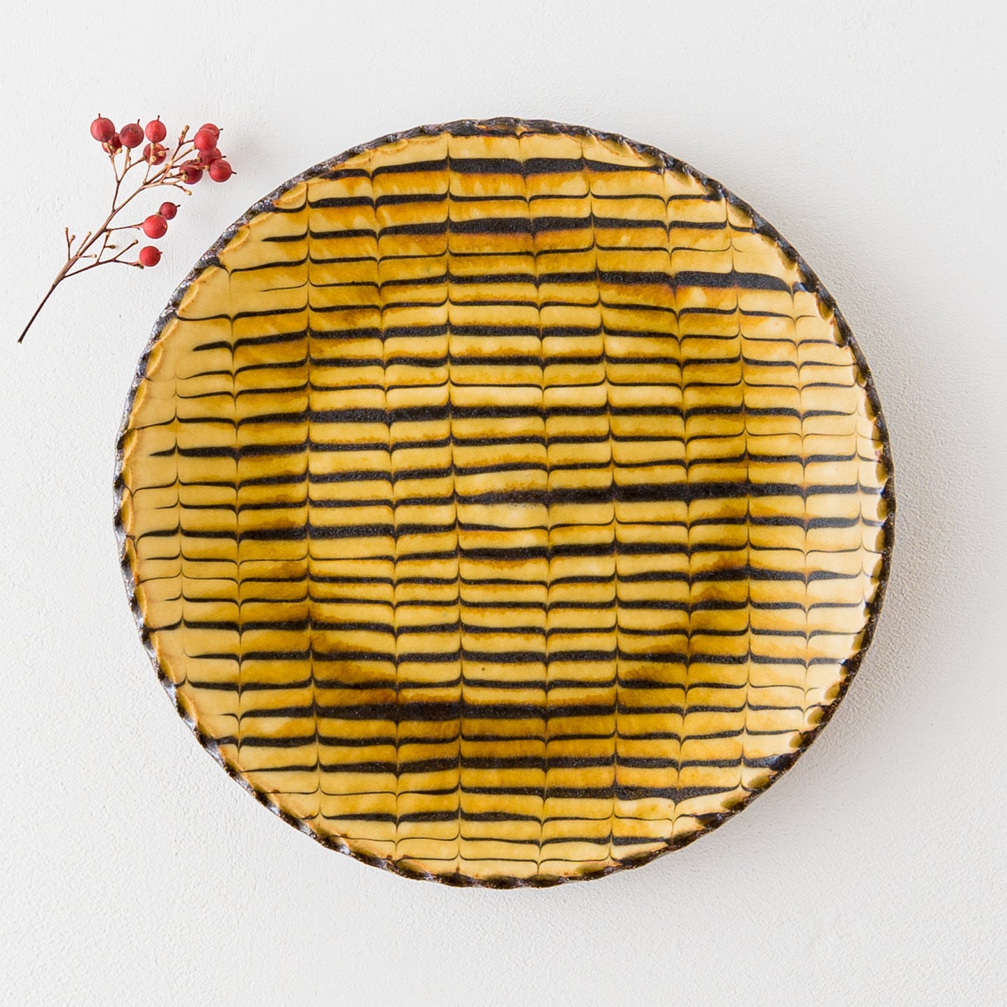 紀窯中川紀夫さんのスリップウェアフェザーコーム7寸丸皿