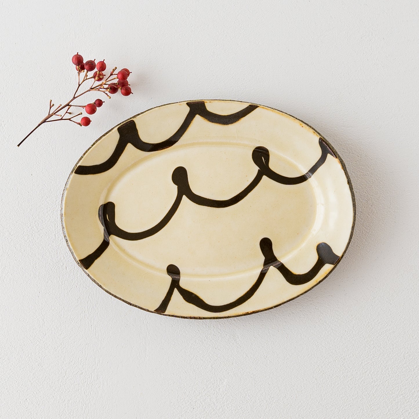紀窯中川紀夫さんのスリップウェアくるくる模様楕円リム皿