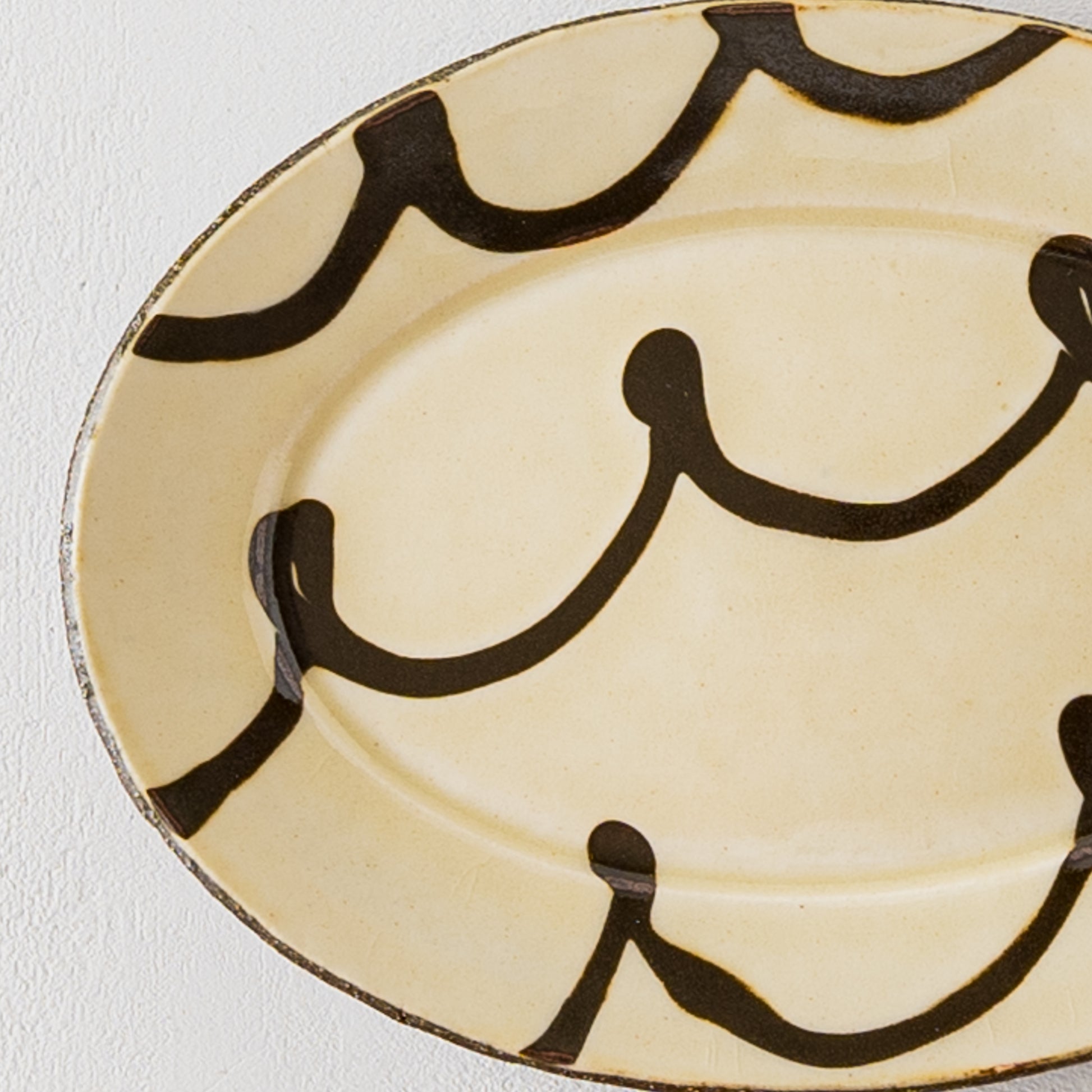 紀窯中川紀夫さんのスリップウェアくるくる模様楕円リム皿