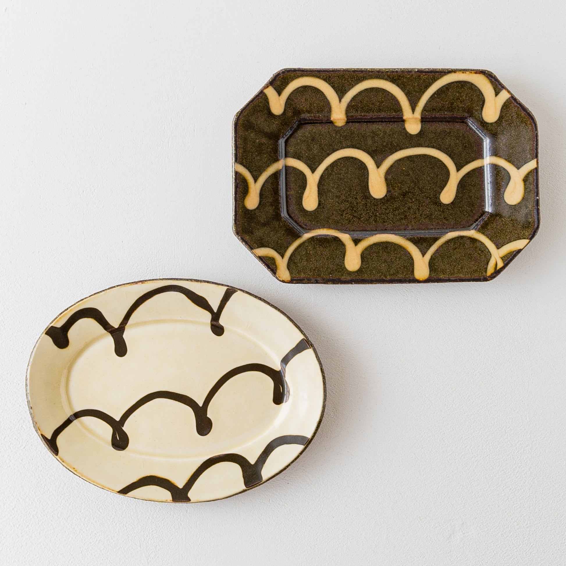 紀窯中川紀夫さんのスリップウェアくるくる模様長八角皿と楕円リム皿